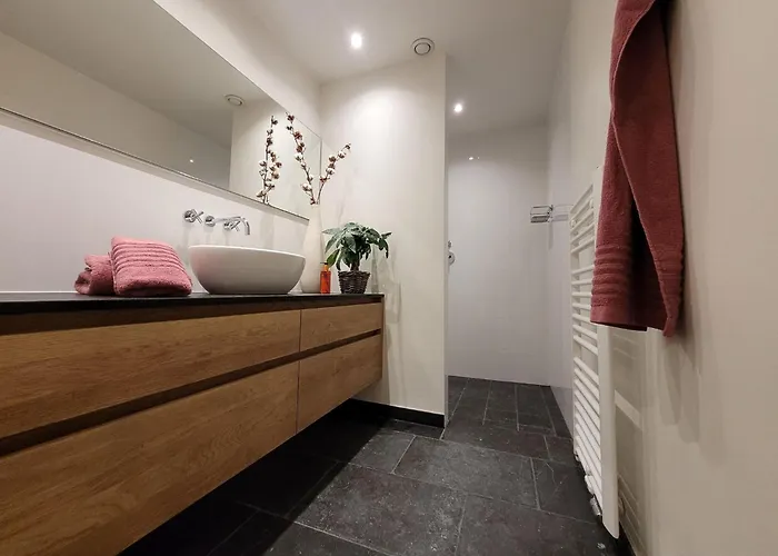 In Near War Museum * Overloon