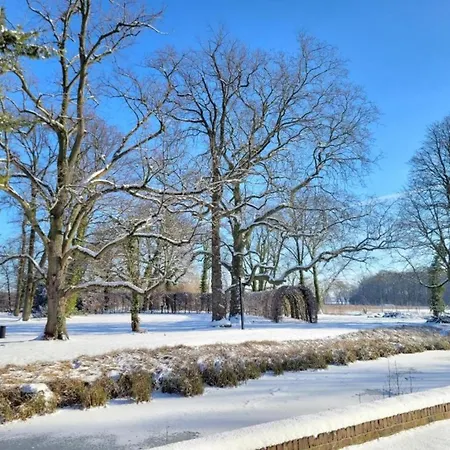 In Near War Museum 别墅